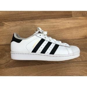 Like-new Adidas Superstar Women’s 7.5